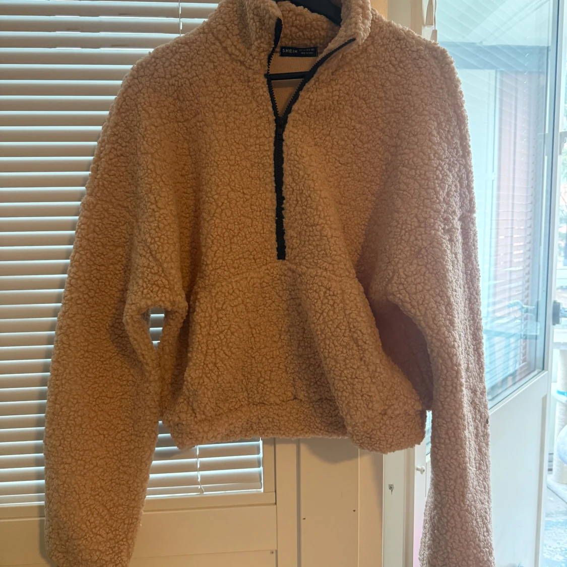 Beige teddytröja med half zip från SHEIN