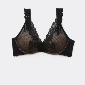 Intimissimi bh  - Svart intimissimi bh i modellen Balconettebh Giorgia Pretty Flowers. Storlek 70B. Ge prisförslag 💕