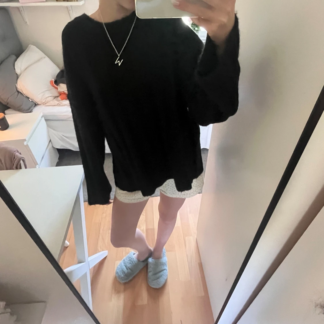 Svart stickad tröja från Gina Tricot - 3