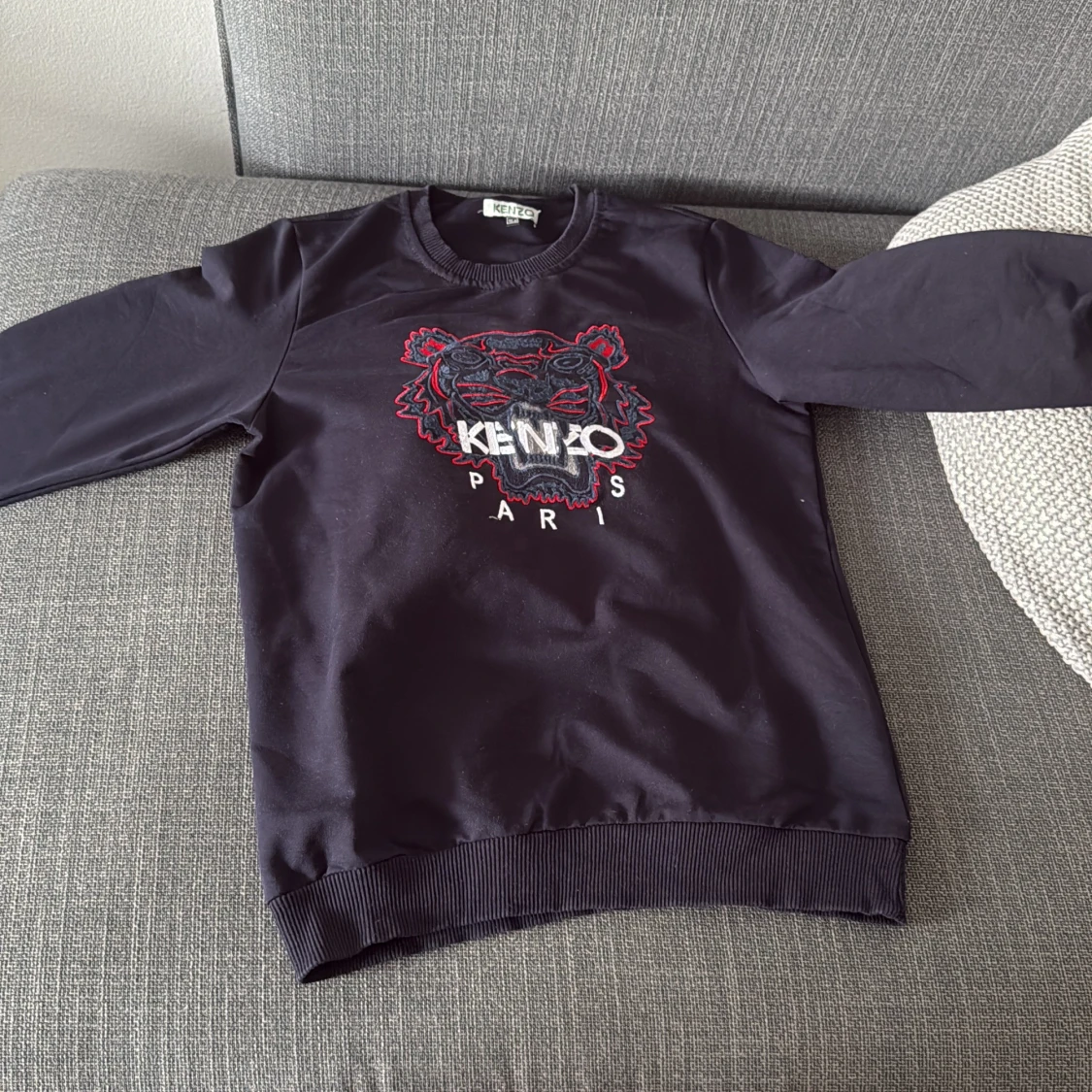 Svart Kenzo sweatshirt med tiger