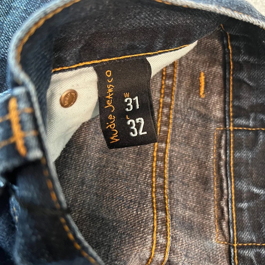 Mörkblå lågmidjade jeans från Nudie Jeans W31 L32 - 3