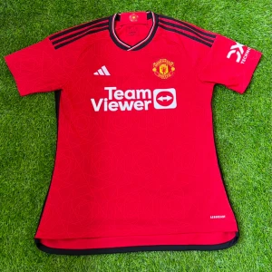 Manchester United tröja  - Aldrig använt, äkta, bra passform passar S också 