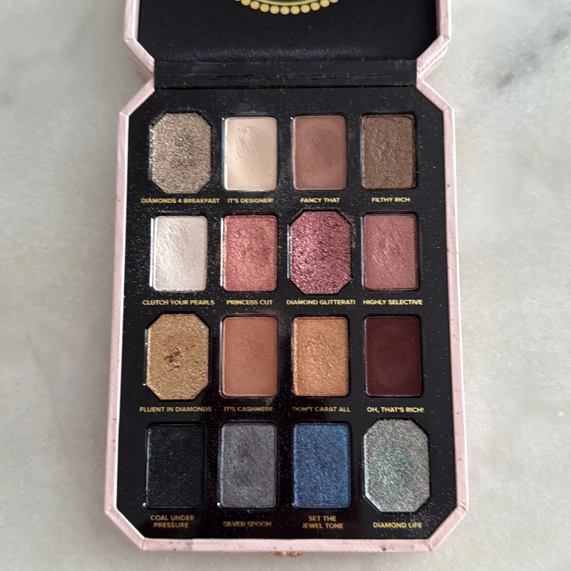 Too Faced Pretty Rich ögonskuggspalett - 1
