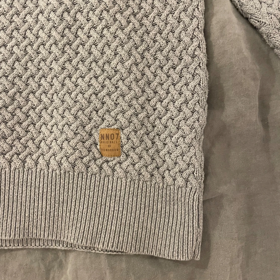 Grå stickad tröja från NN07 - 2