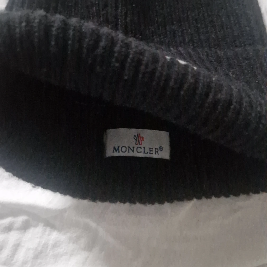 Svart Moncler ribbstickad mössa - 1