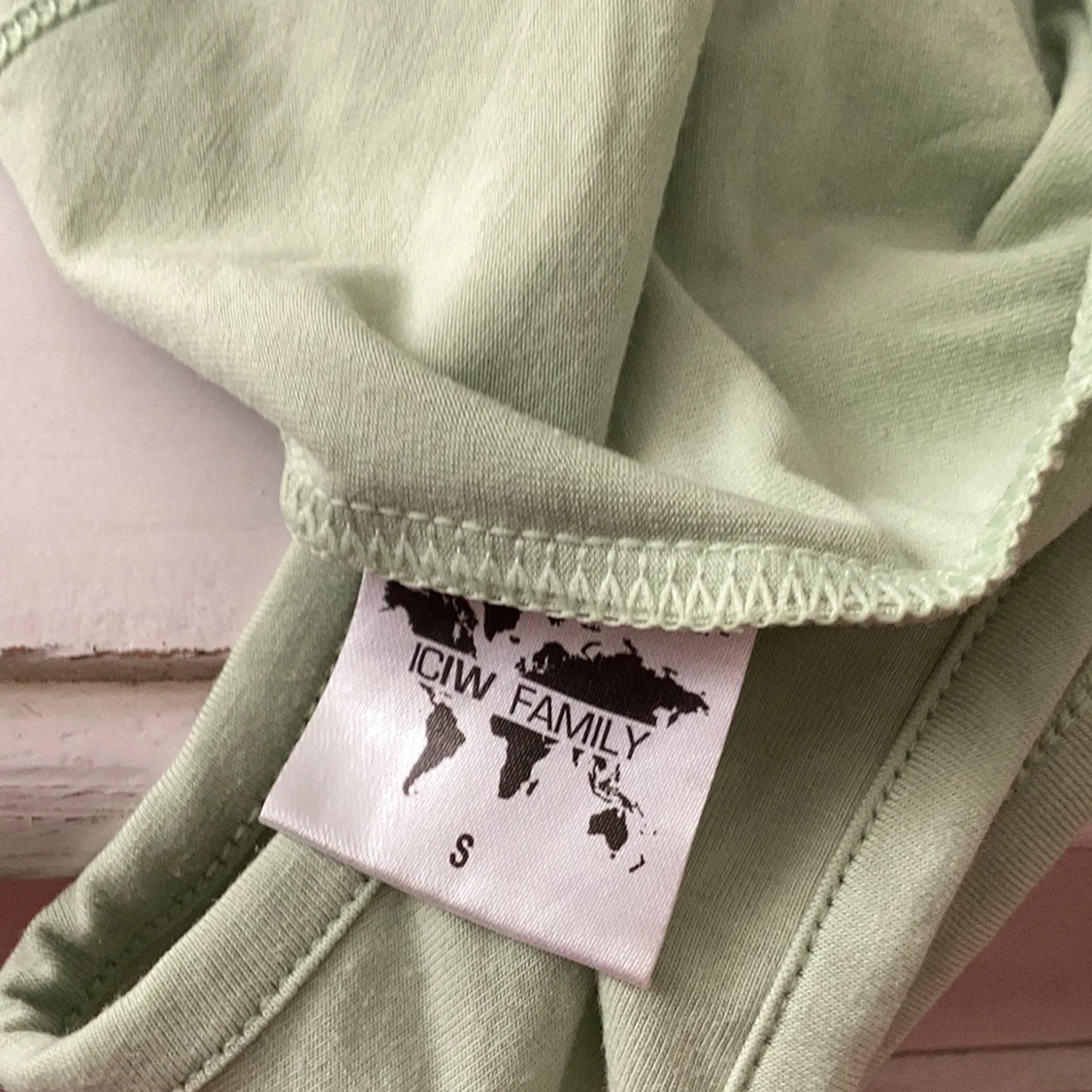 Ljusgrön ärmlös t-shirt från ICANIWILL - 2