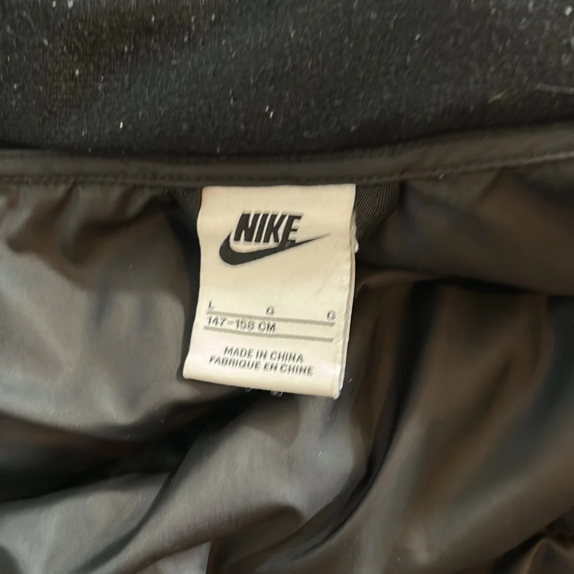 Svart dunväst från Nike - 3