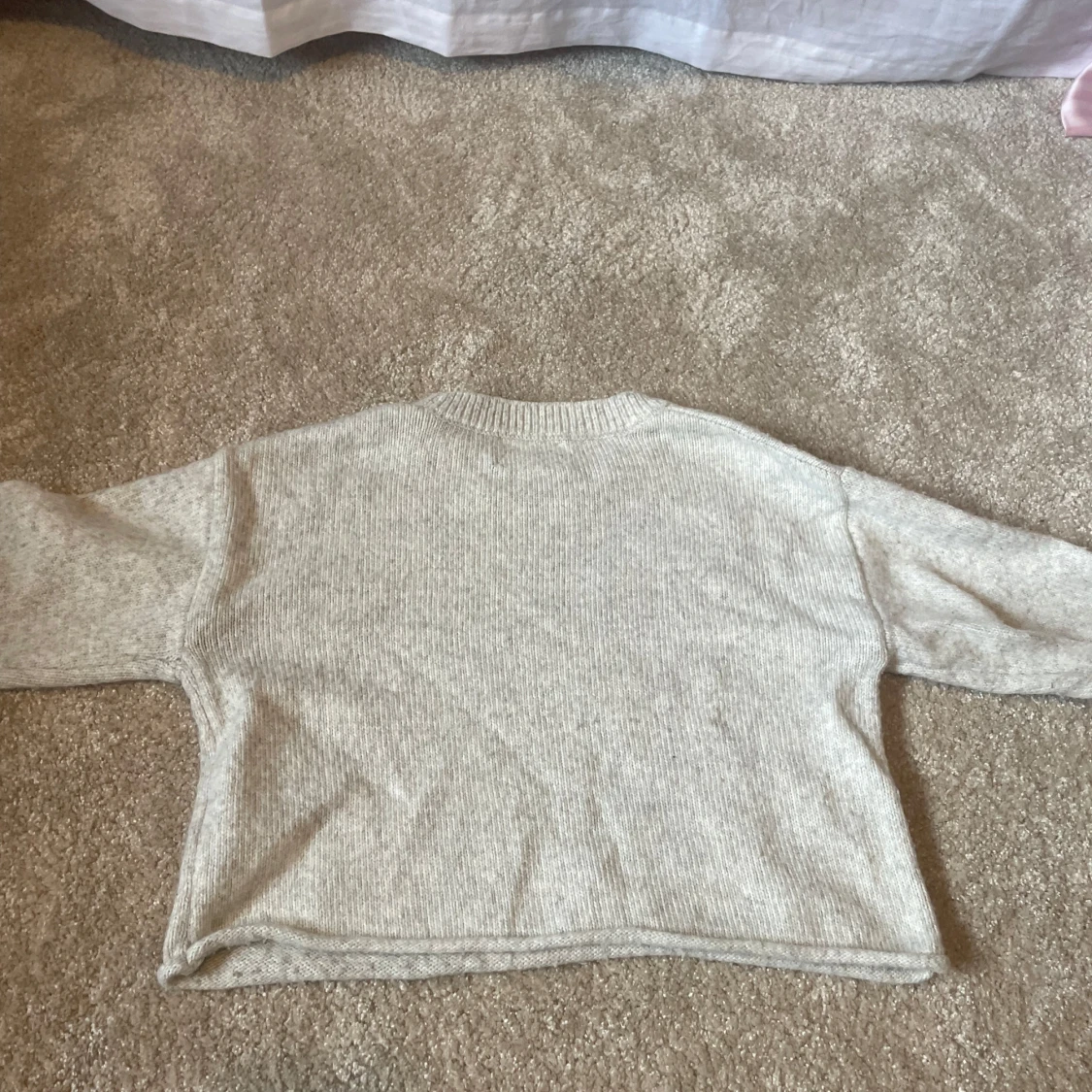 Ljusgrå croppad stickad tröja Zara - 1