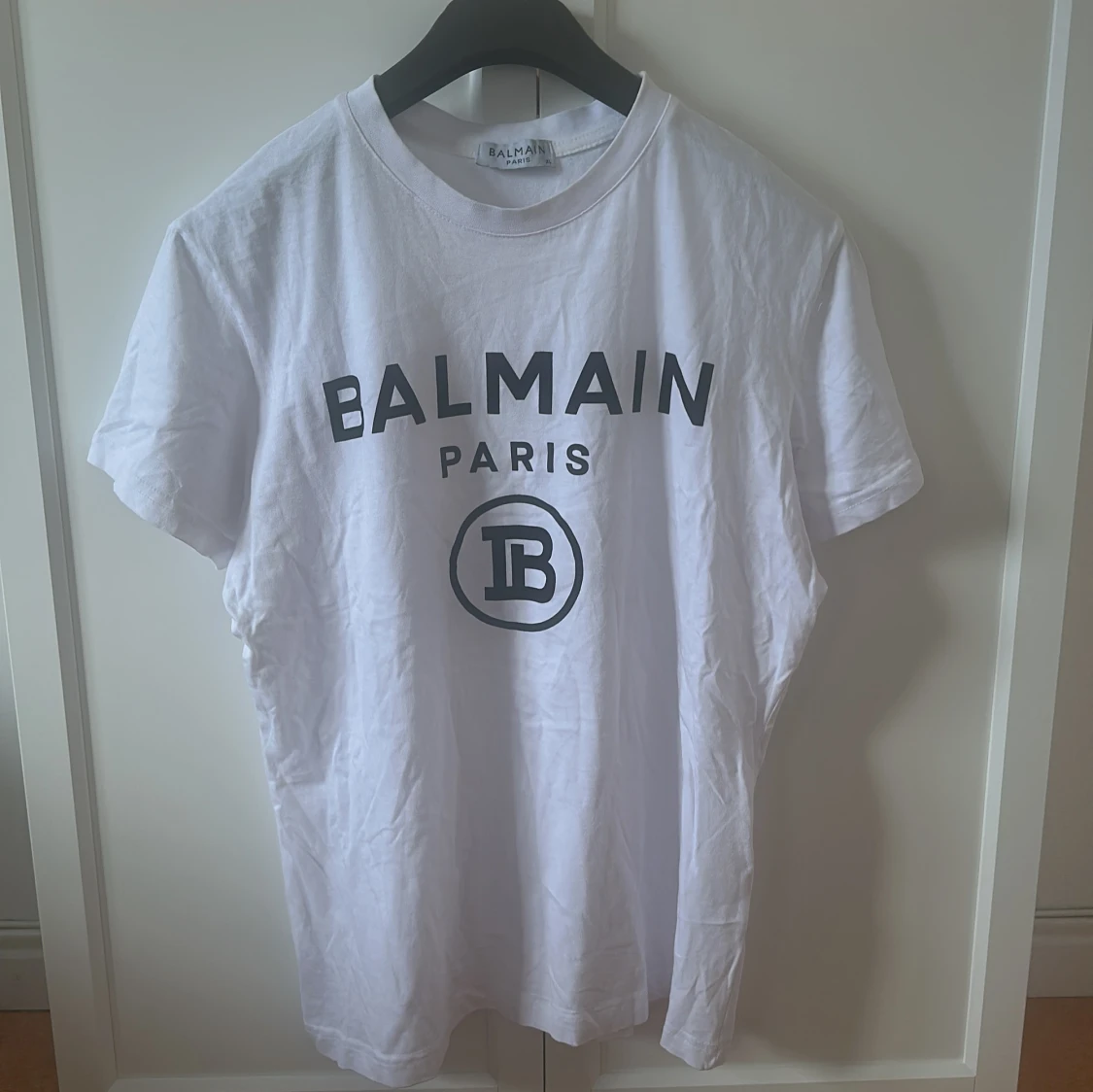 Vit t-shirt från Balmain 