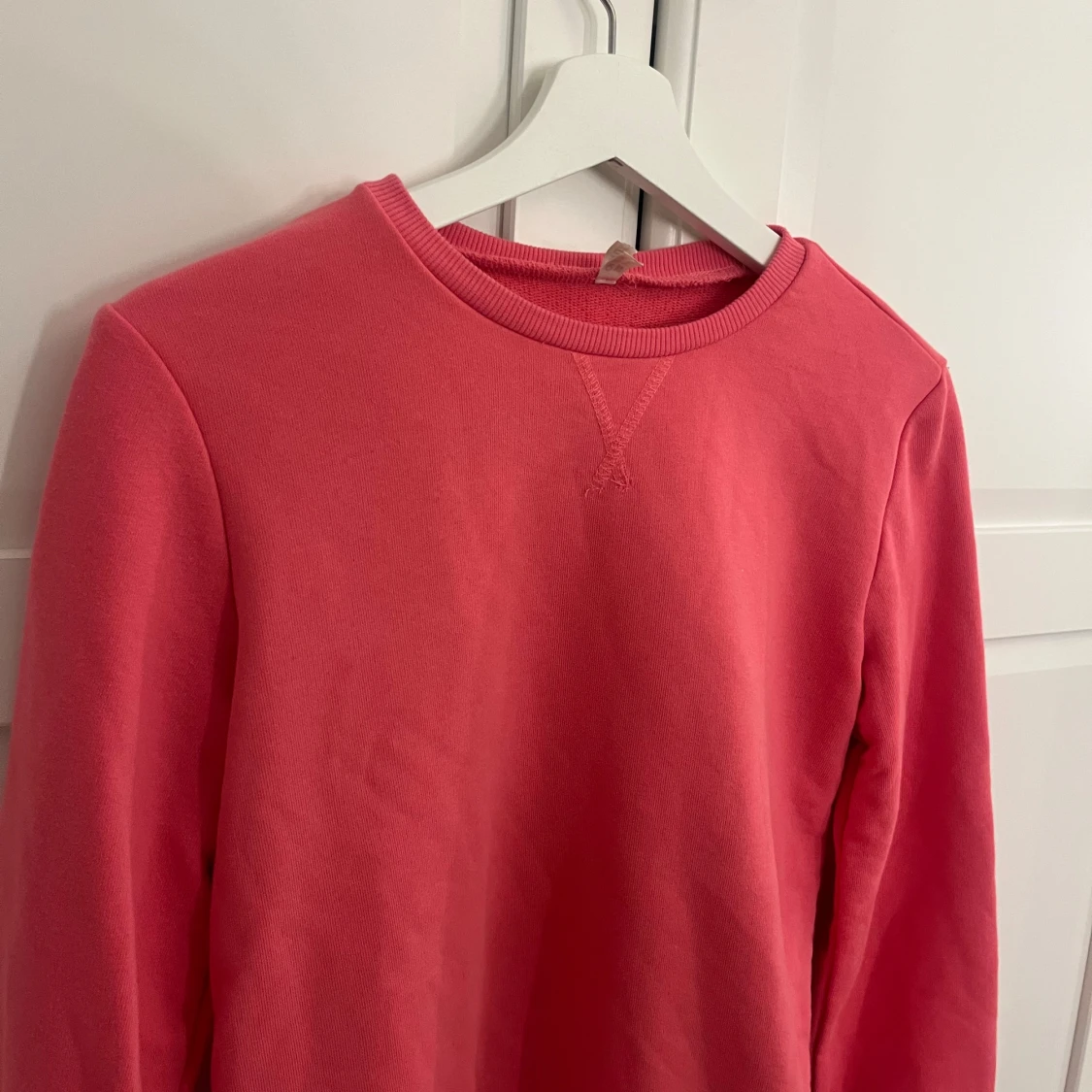 Rosa sweatshirt med rund hals - 2