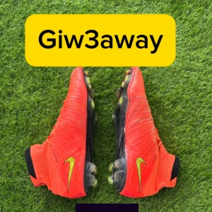 Mercurial Superfly 4 - Giv3way. Vi lottar ut dessa  Mercurial superfly. 2 simpla steg. Följ vårat konto här på plick. Samt likea denna annons. Psst! För större chans dela till dina vänner! Lycka till 😉