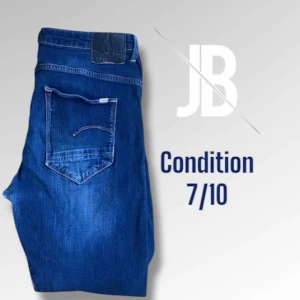 Jeans från G-Star - Feta jeans från g-star i storlek W32/L32🔥 perfekt passform och perfekt att ge en najs tusch till outfiten🤩🤩nypris runt 1300kr😮skriv vid frågor 😇😇