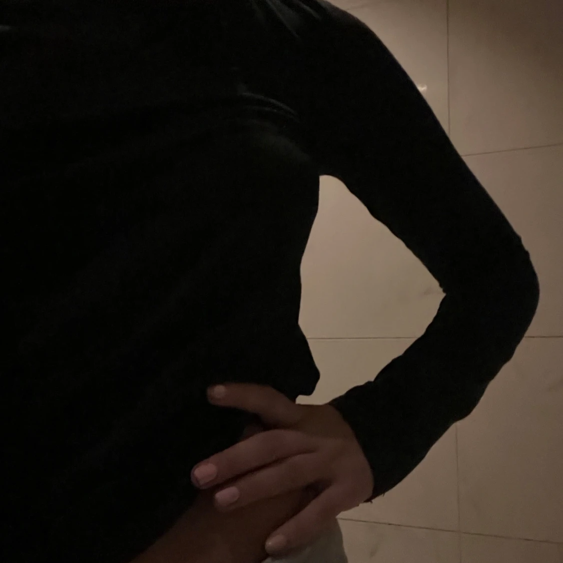 Svart långärmad basic tröja - 2