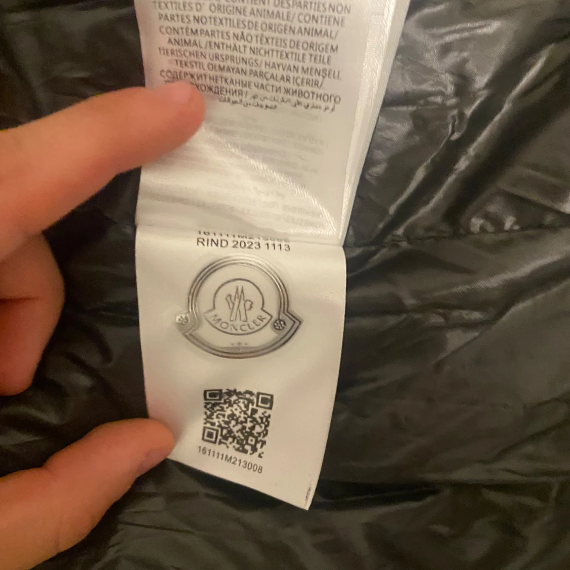 Svart dunväst från Moncler - 4