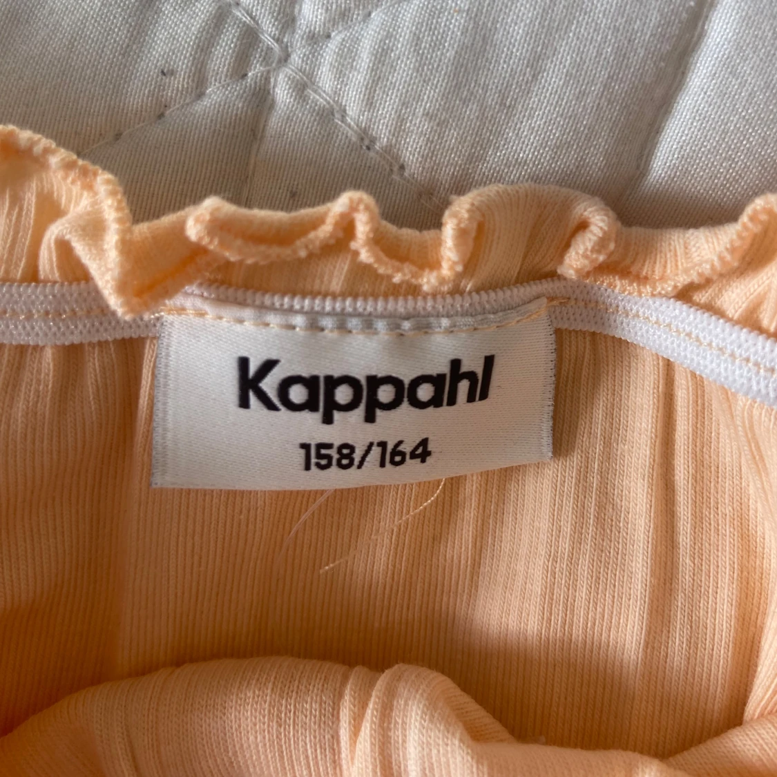 Persikofärgad topp från Kappahl - 2