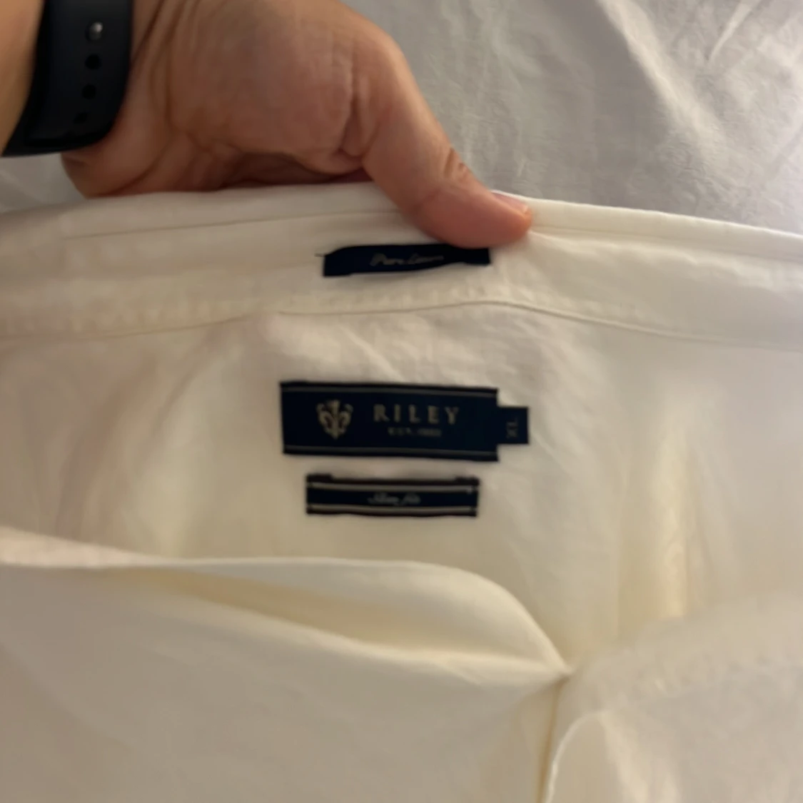 Vit linneskjorta från Riley - 2
