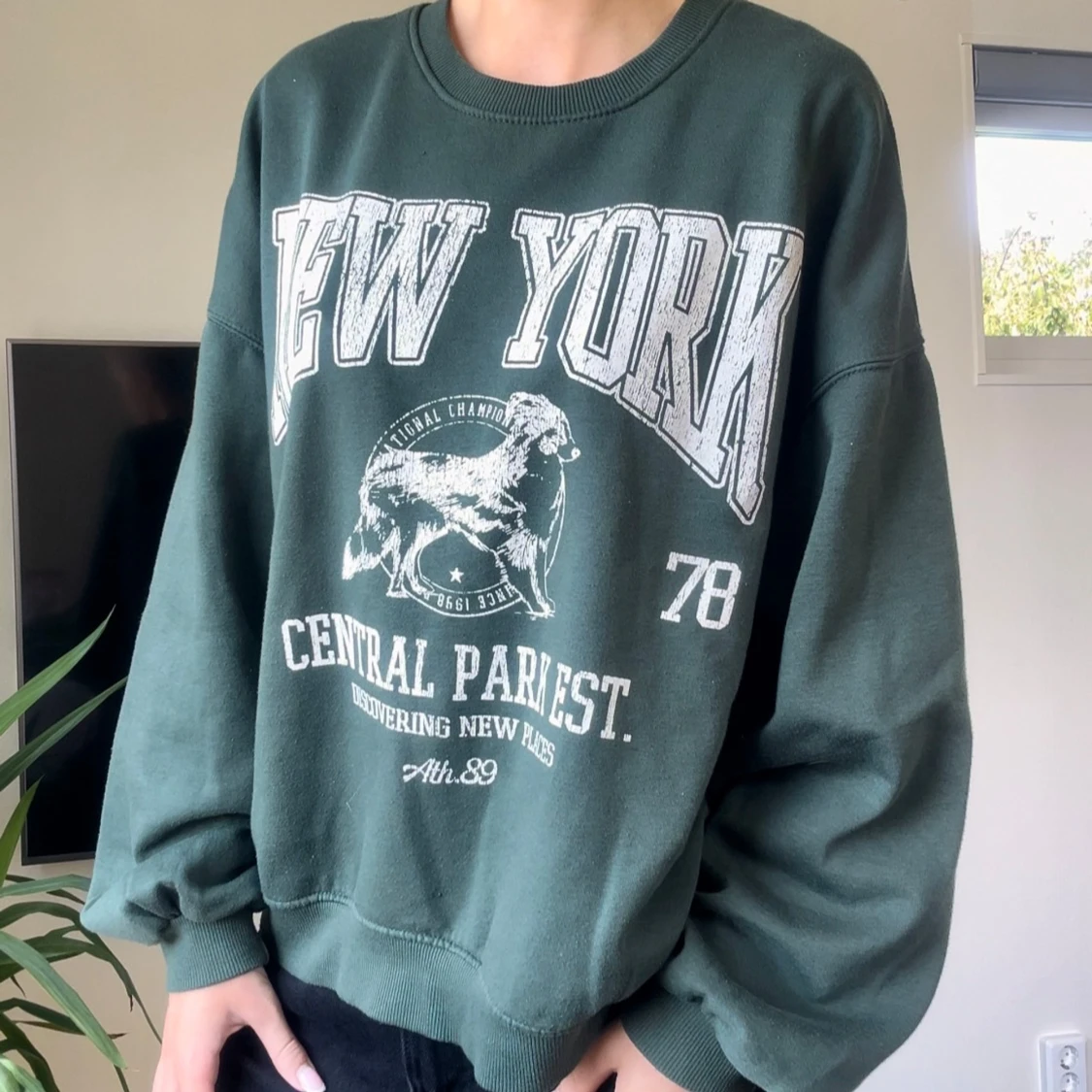 Bershka Sweatshirt Pullover Grön