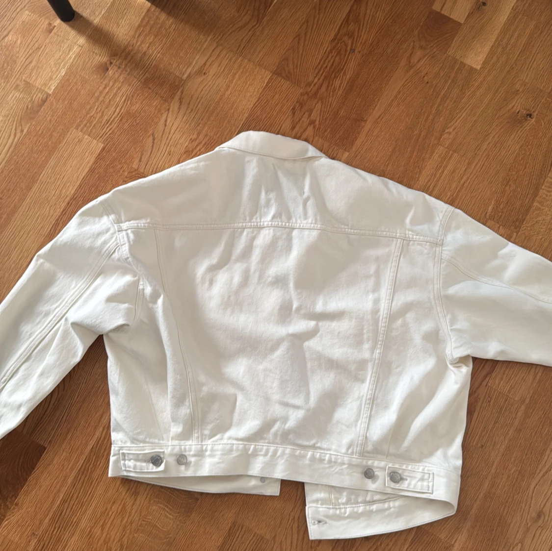 Vit jeansjacka från Weekday, stl M - 1