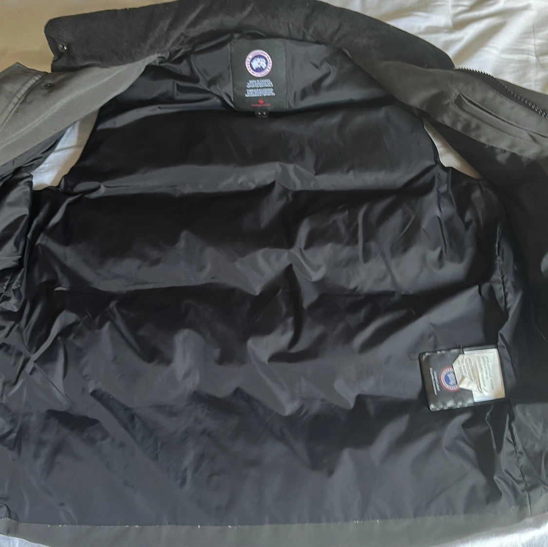 Canada hopar väst black label - 1