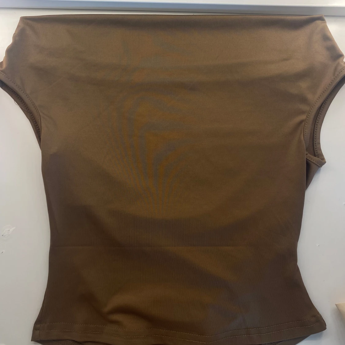 Off the shoulder toppar !! 