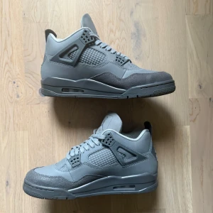 Nike Air Jordan 4 Paris Olympics - Knappt använda med boxen och allt i bra skick 