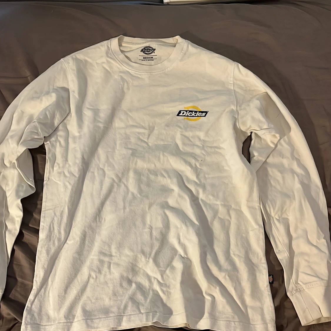 Vit långärmad Dickies tröja