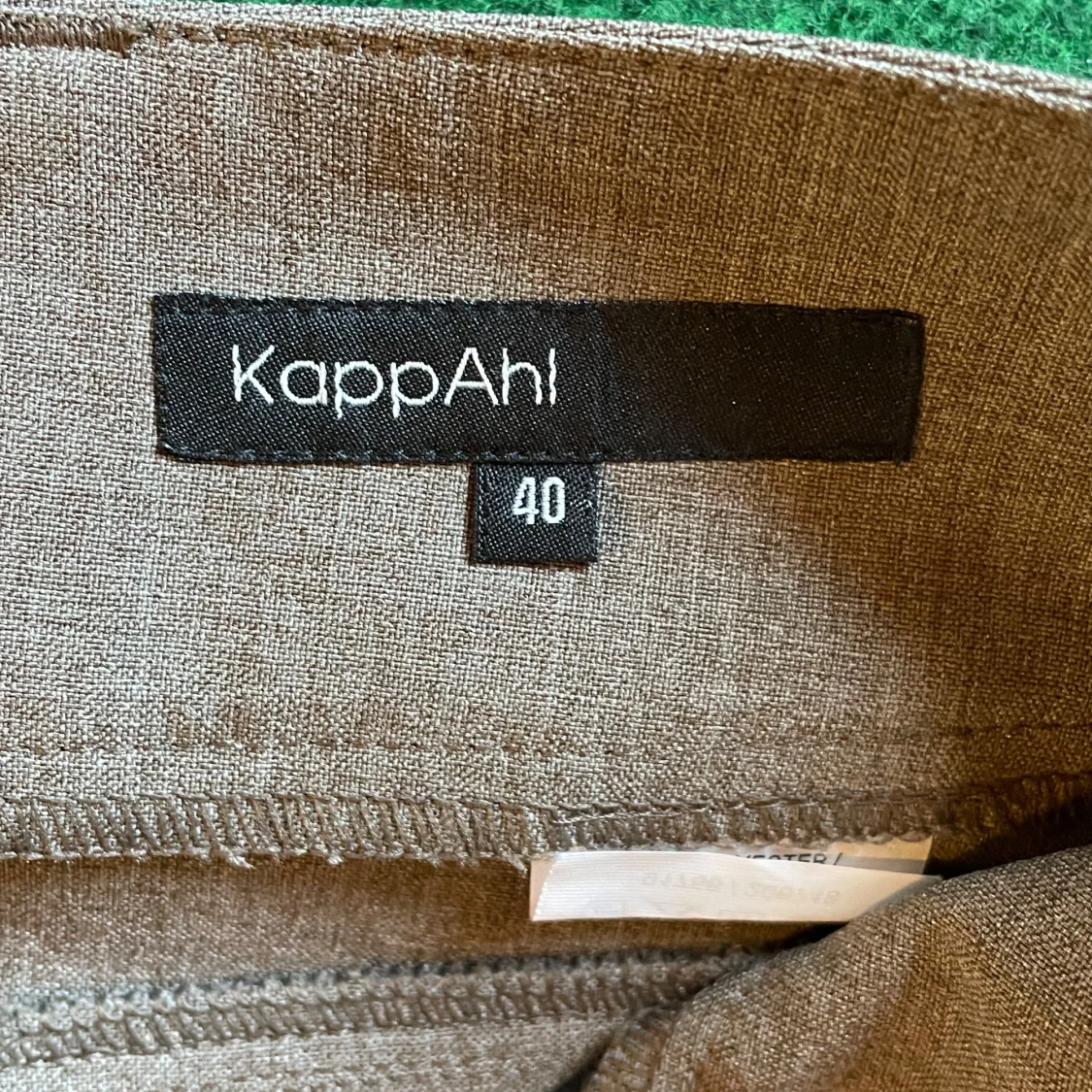 Beige kostymbyxor från KappAhl - 1