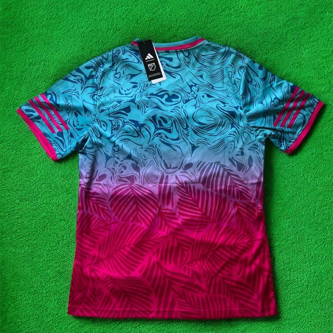 Inter Miami x Adidas fotbollströja S - 1