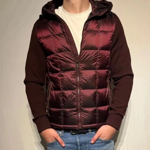 SÖKER I LARGE!!! - Söker en Massimo Dutii Cardigan i samma förg som på bilden i storlek L! Dm om du har.