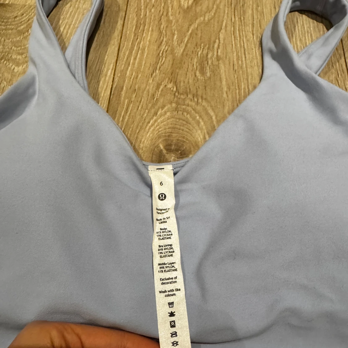 Ljusblå croppad linnetopp från Lululemon - 1