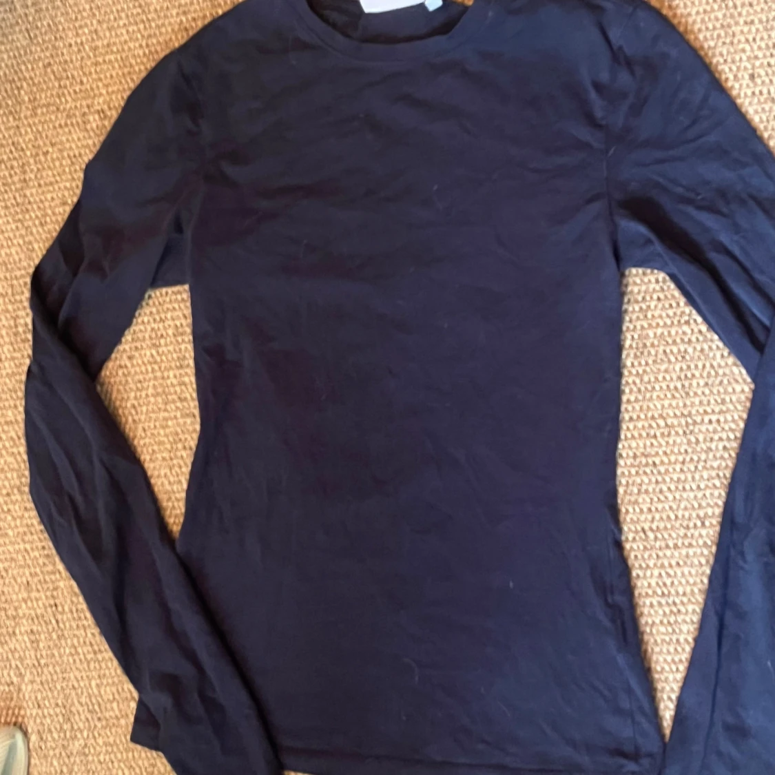 Mörkblå långärmad bomullströja