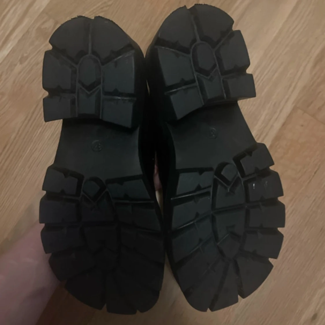 Svarta Mary Jane-plattformskor strl 37 - 2