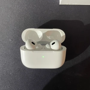 Hörlurar - Helt nya inte använda med box