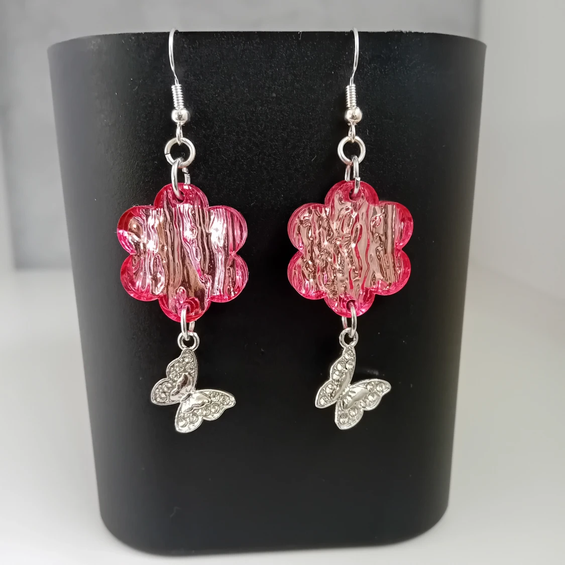 Egentillverkade örhängen 