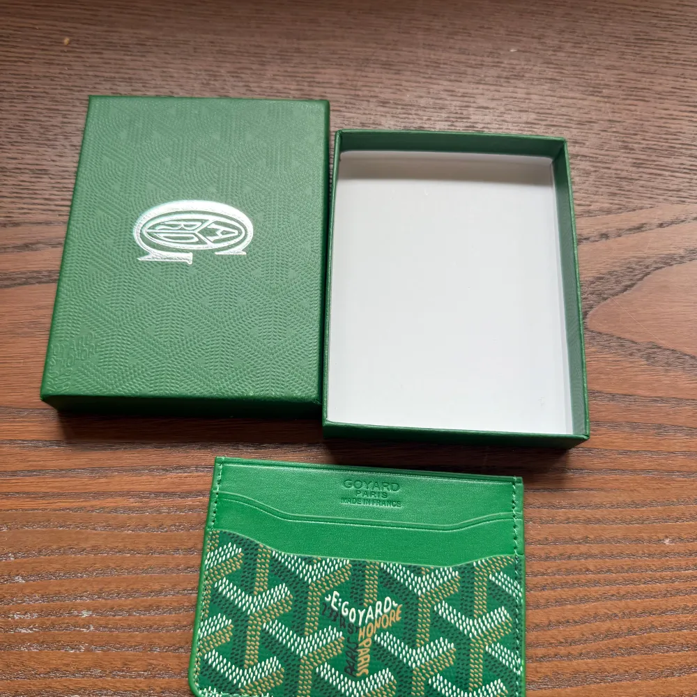 Grön goyard plånbok. Mitt pris 349 men kan sänkas.. Muu.