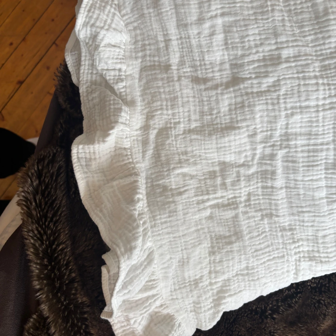 Vit klänning från Love Triangle - 2