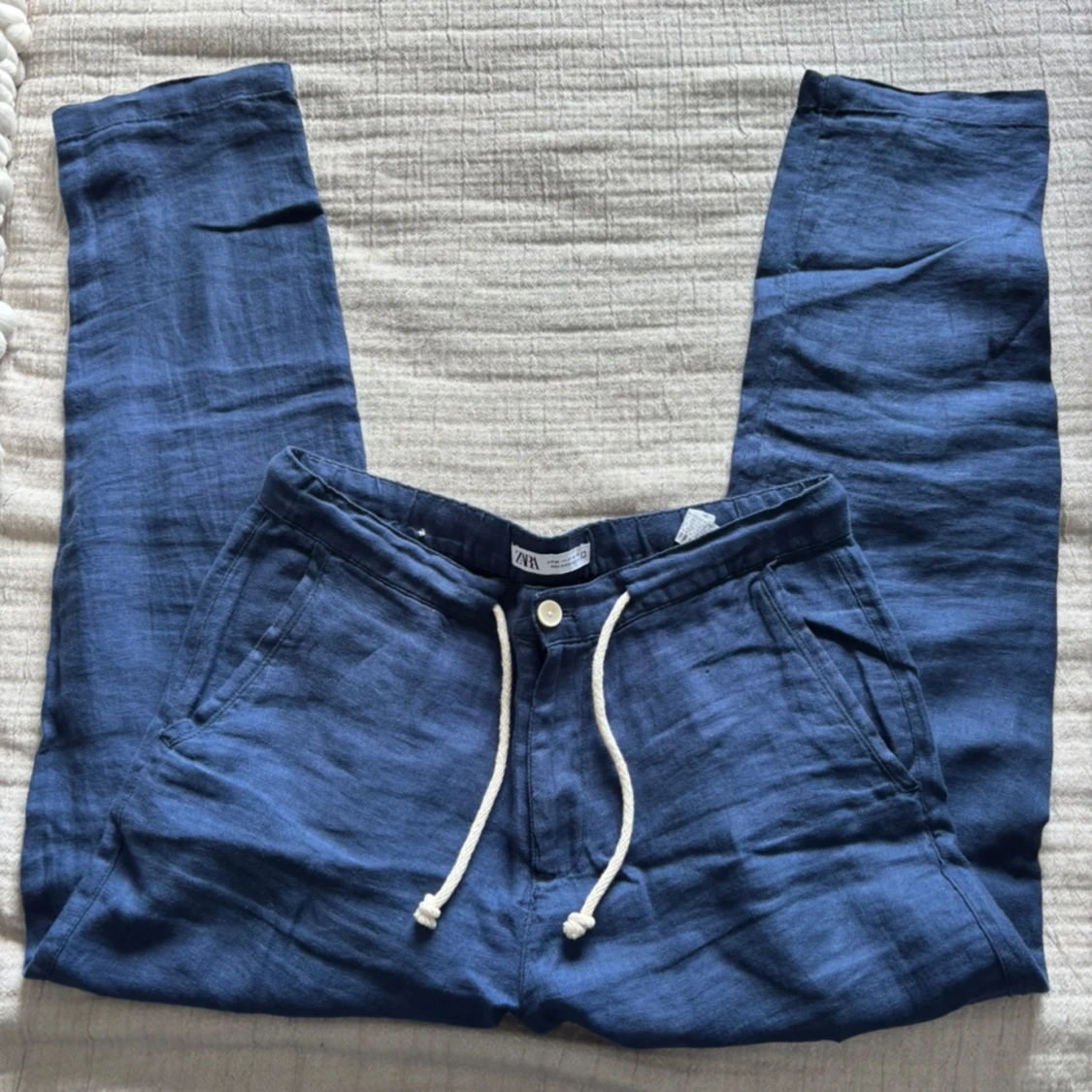 Blå linnebyxor i Zara  - 90