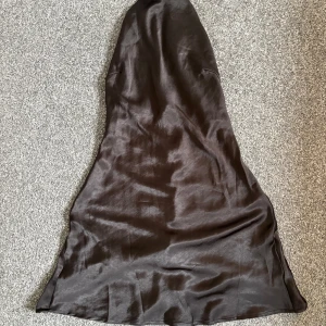 Halterneck klänning i mini-modell - Halterneck klänning i mini-modell, helt oanvänd!