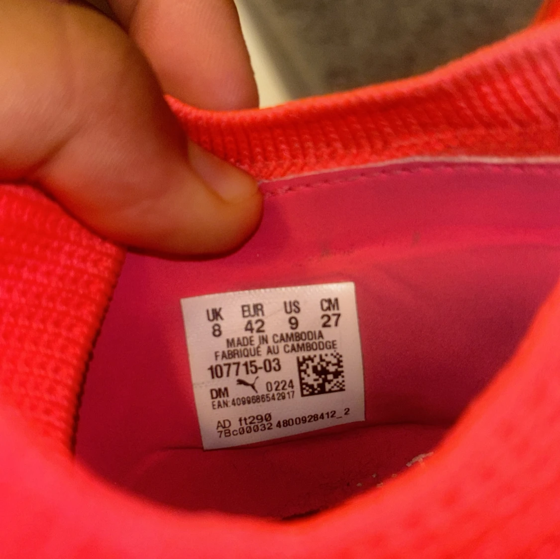 Röda fotbollsskor från Puma strl 42 - 2