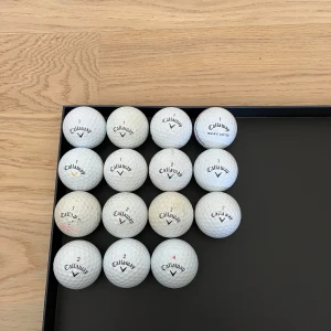 Callaway golfbollar - Säljer 15 styckna callawey golfbollar i A,B och C klass.Det är en E•R•C soft och resten av bollarna är supersoft och massa annat.Pris kan diskuteras vid snabb affär.