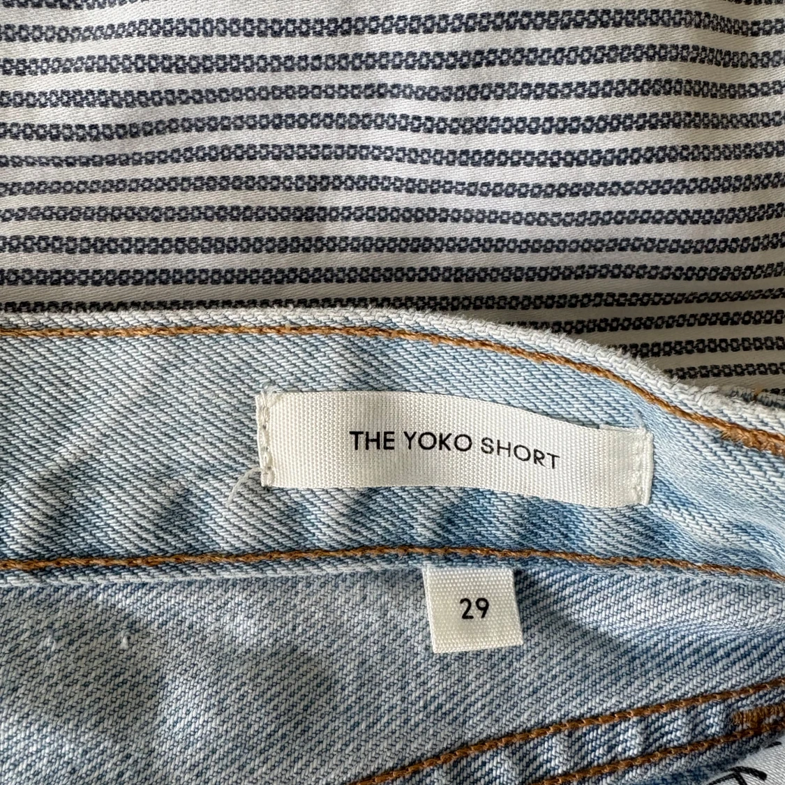 Ljusblå jeansshorts från Denim Forum - 3