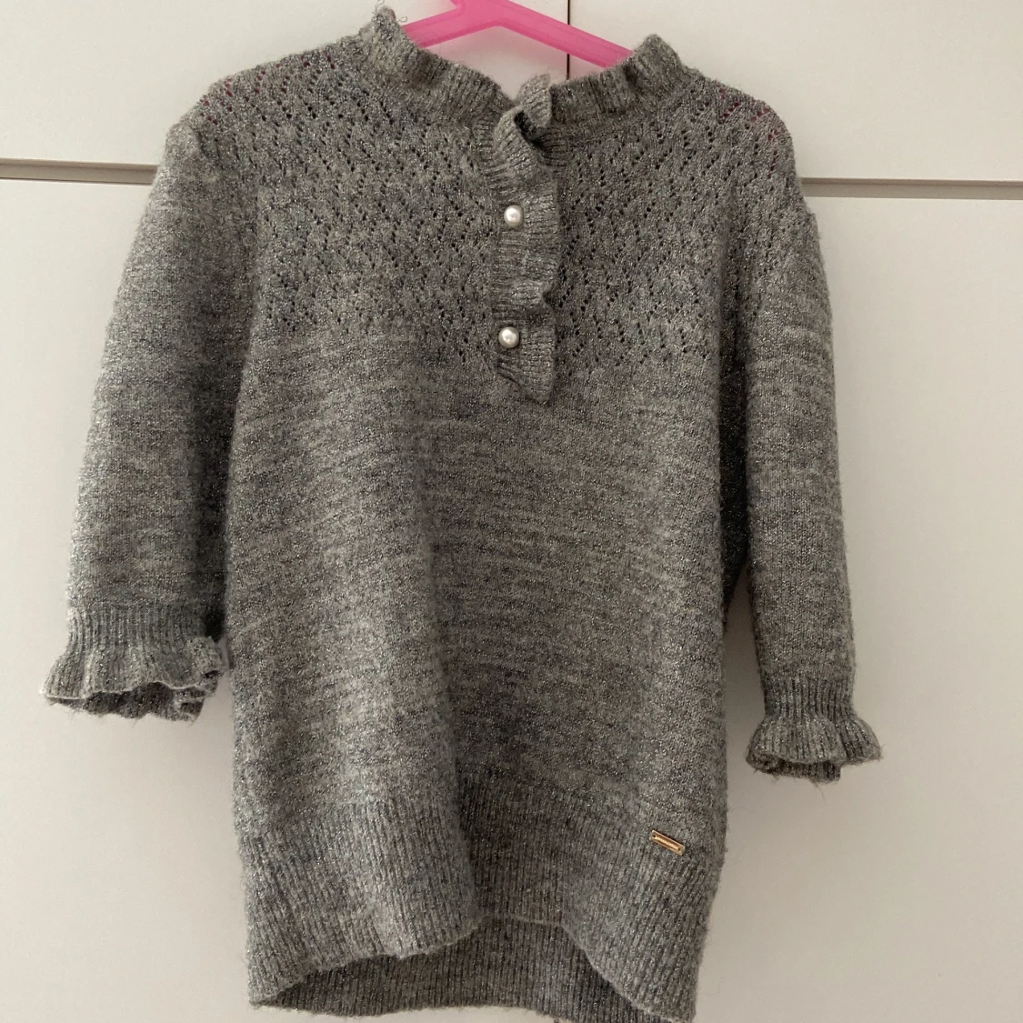 Grå stickad tröja Holly & Whyte XS