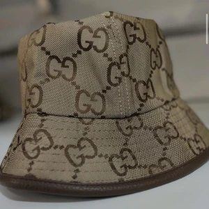 Beige bucket  - Helt ny och oanvänd 