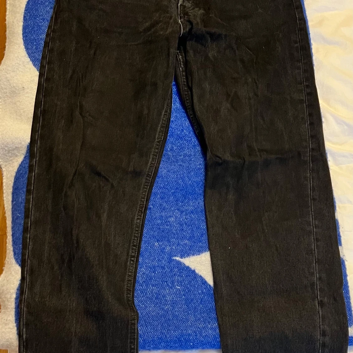 Svarta Weekday Barrel jeans 32/34