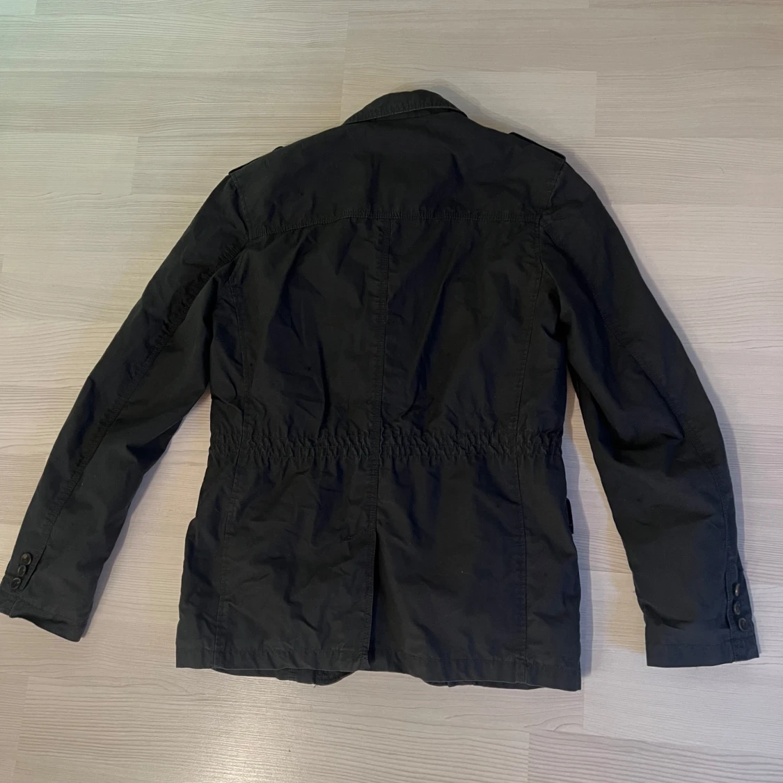 Svart parkajacka från Reserved - 1