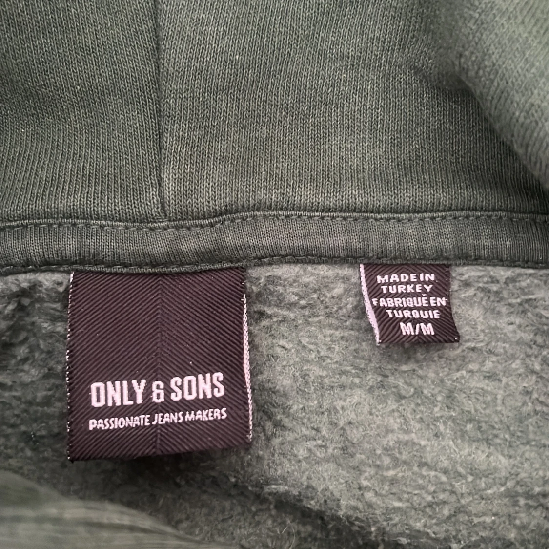 Grön hoodie från Only & Sons - 1