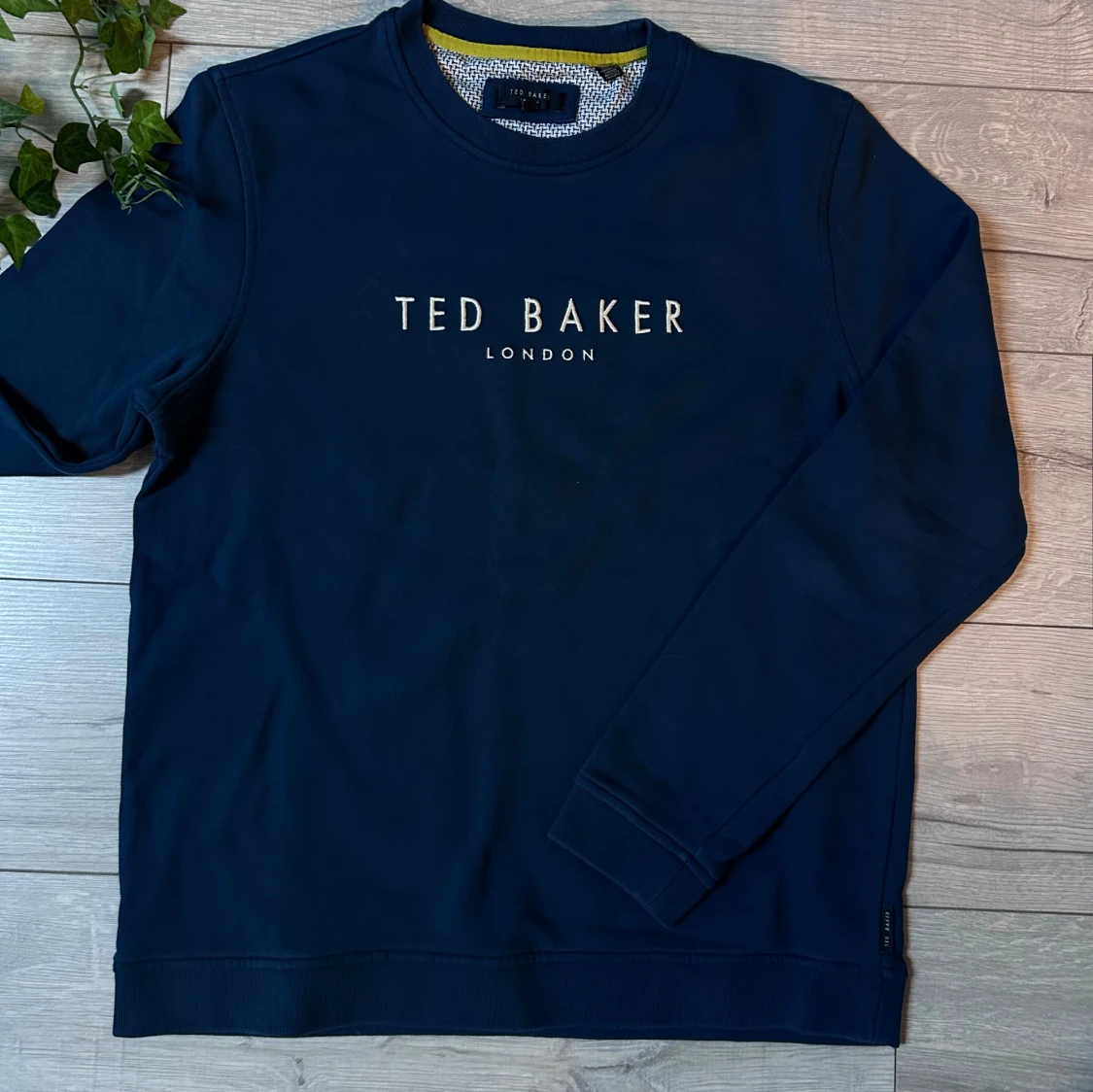 Mörkblå tröja från Ted Baker - 2