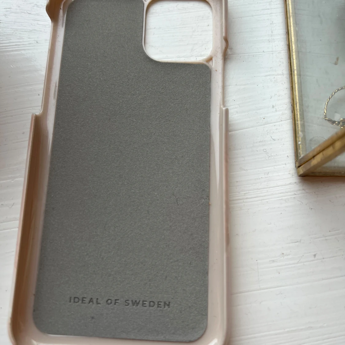Mobilskal från Ideal of Sweden - 2