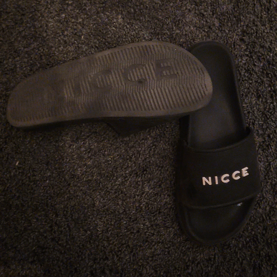 Svarta sandaler från Nicce - 1