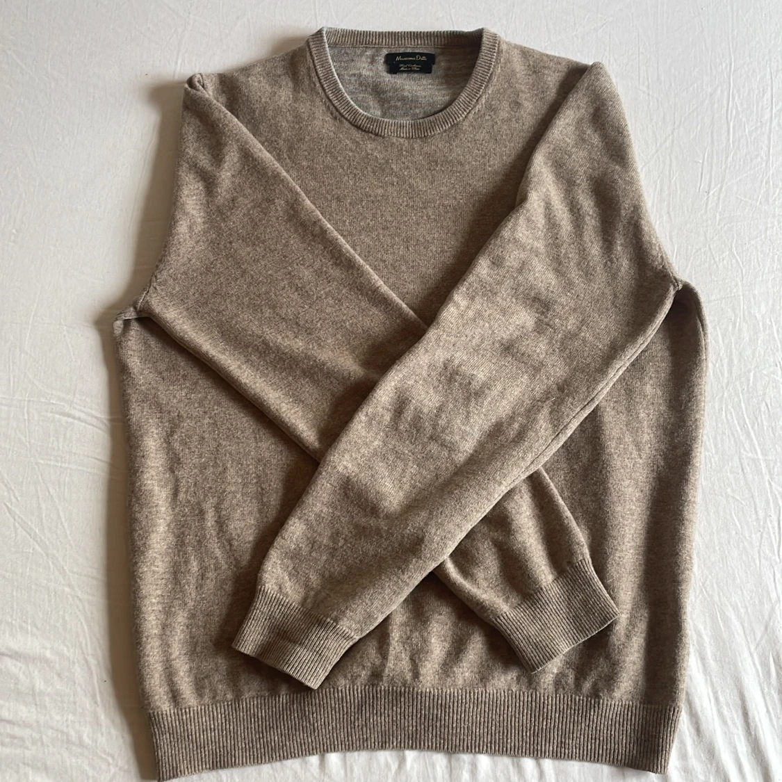 Beige kashmirtröja från Massimo Dutti